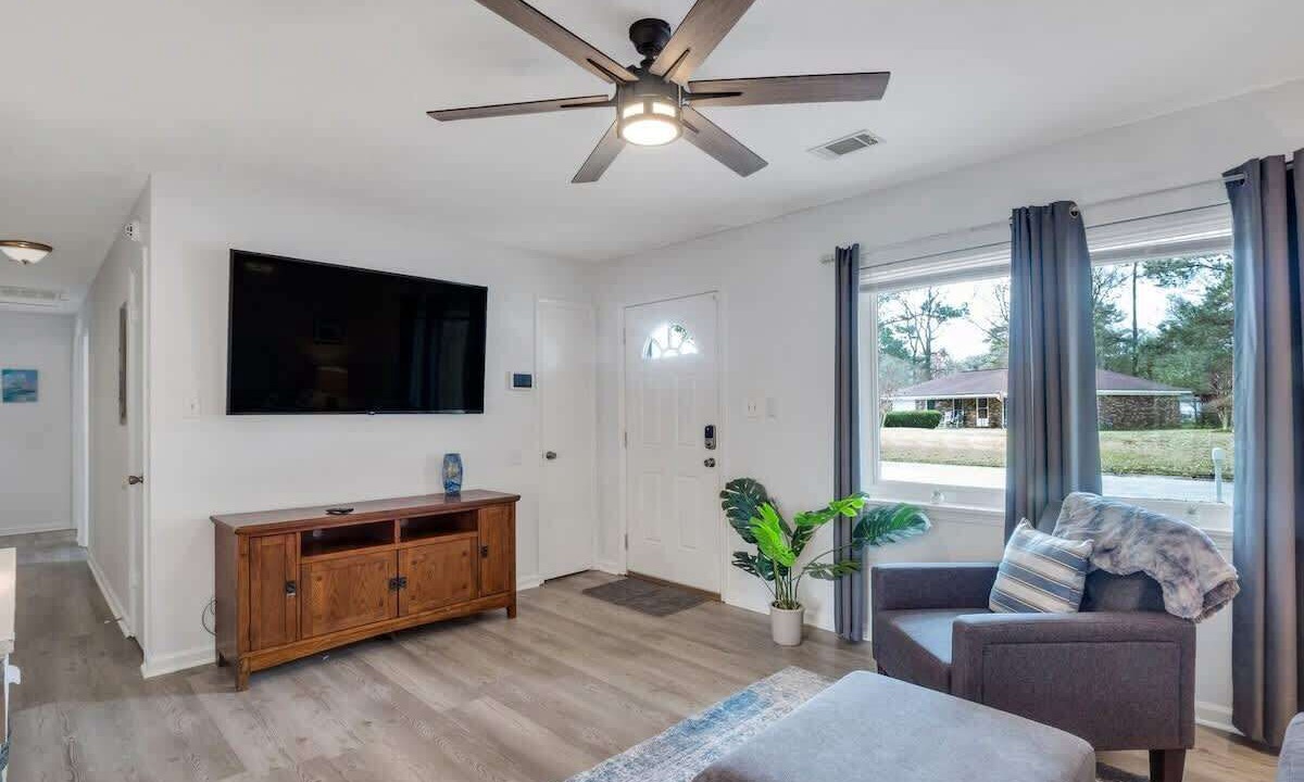 Photo of Livingroom in Richmond Hill