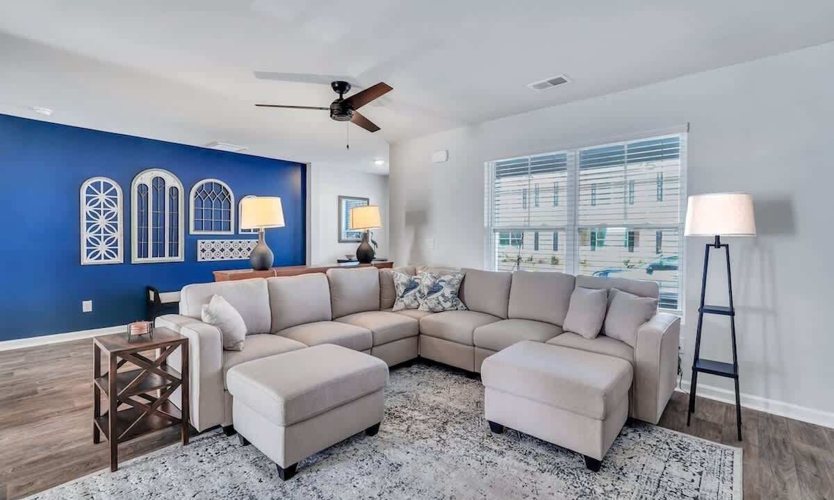 Photo of Livingroom in Port Wentworth