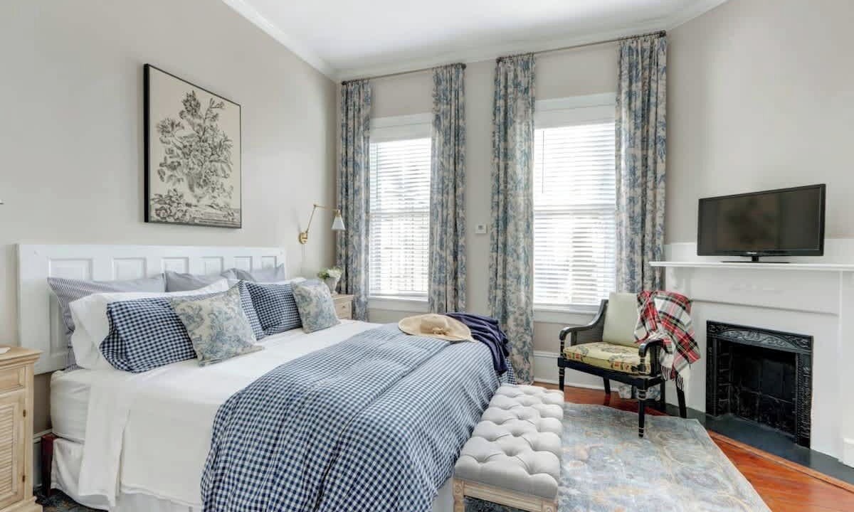 Photo of Bedroom in Hitch Village - Fred Wessels Homes