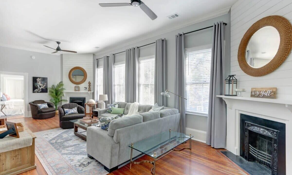 Photo of Livingroom in Hitch Village - Fred Wessels Homes