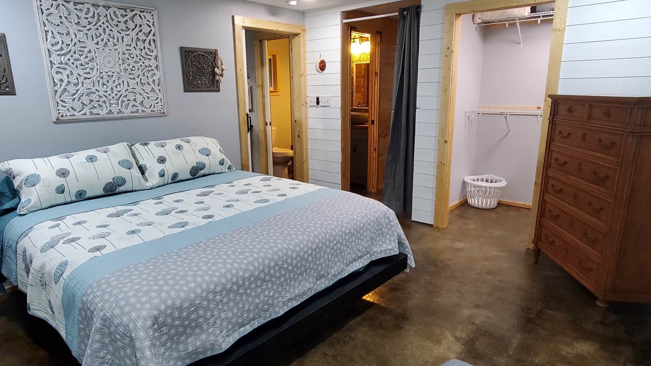 Photo of Bedroom in Matthews