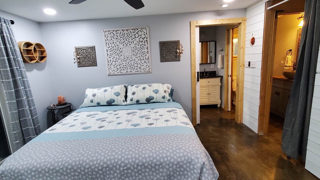 Photo of Bedroom in Matthews