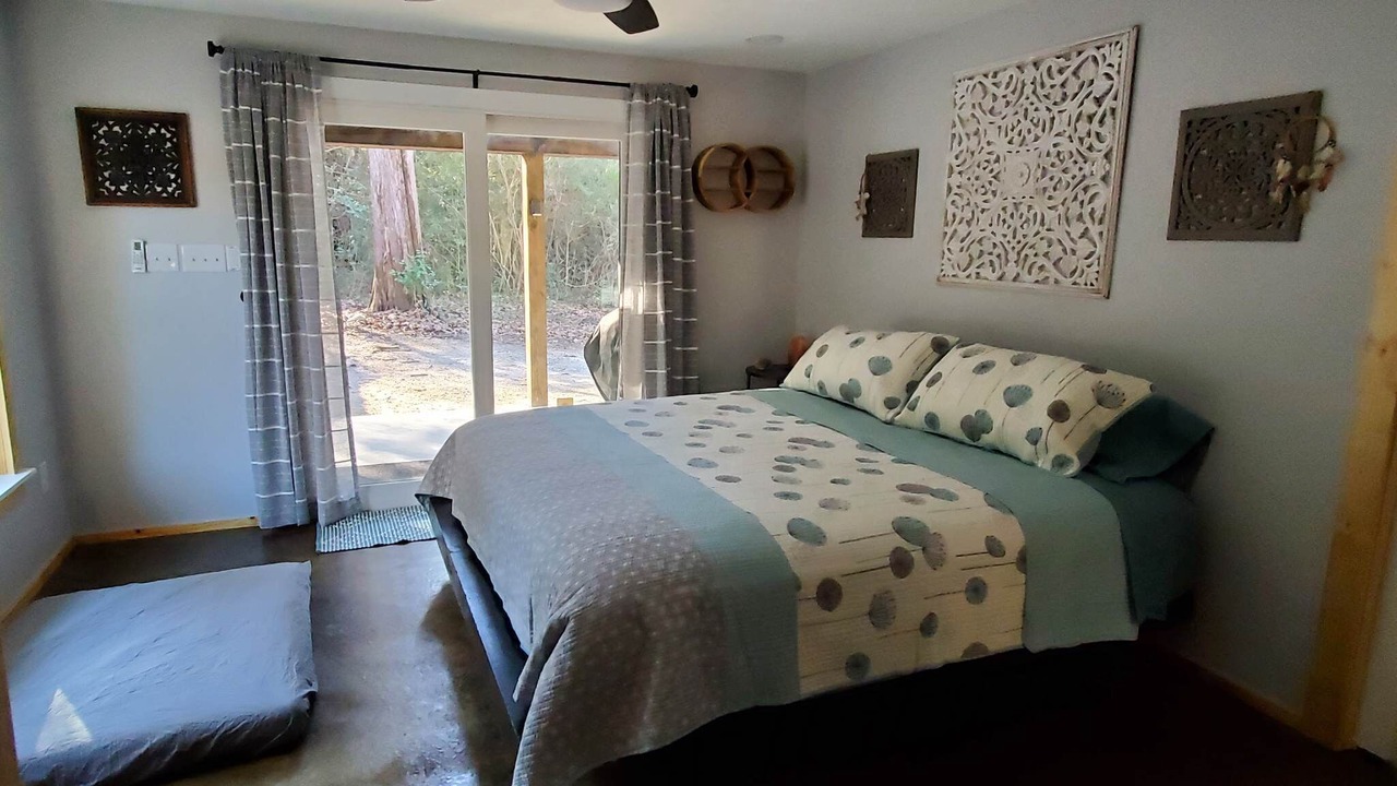 Photo of Bedroom in Matthews