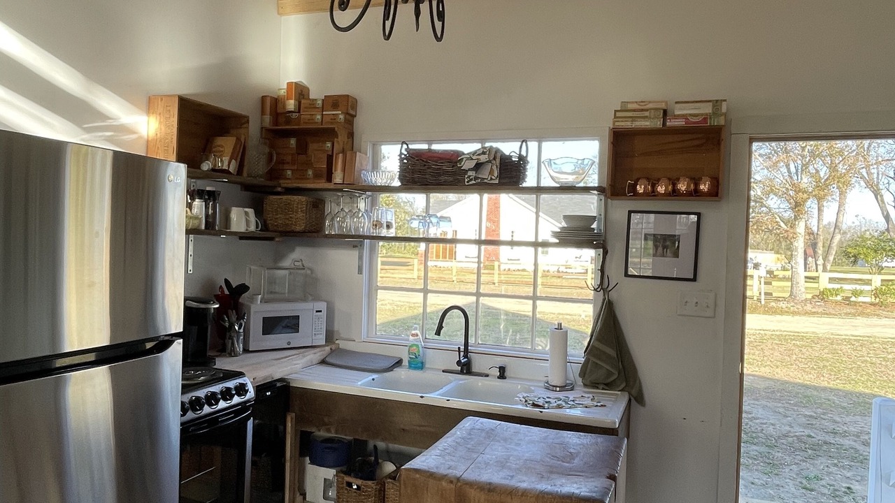 Photo of Kitchen in South Carolina Lakes & Blackwater Rivers