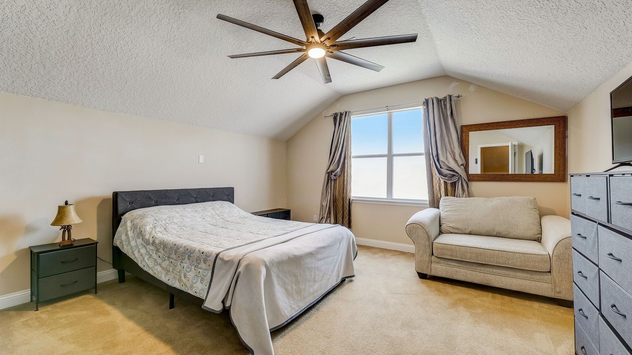 Photo of Bedroom in Westside