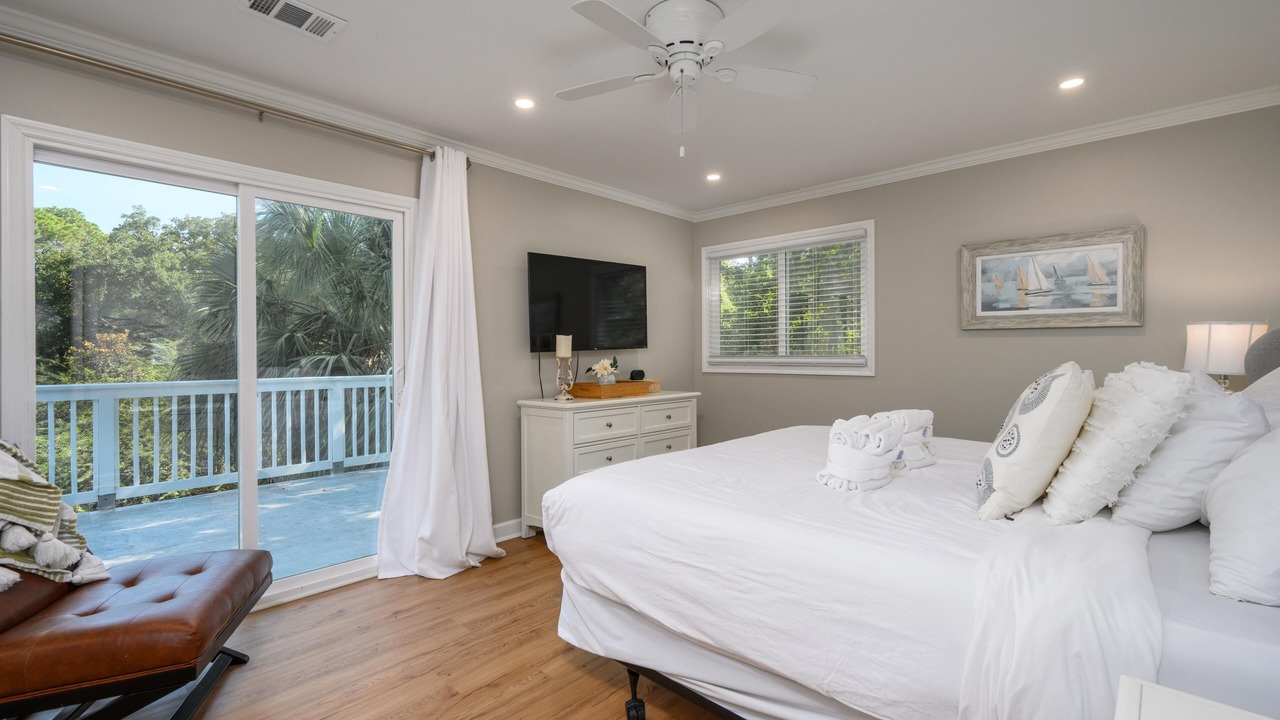 Photo of Bedroom in Folly Field