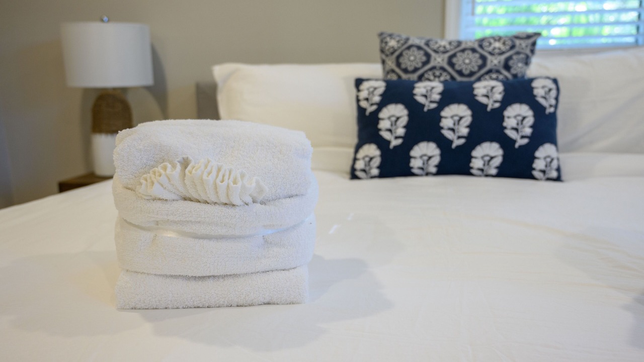 Photo of Bedroom in Folly Field
