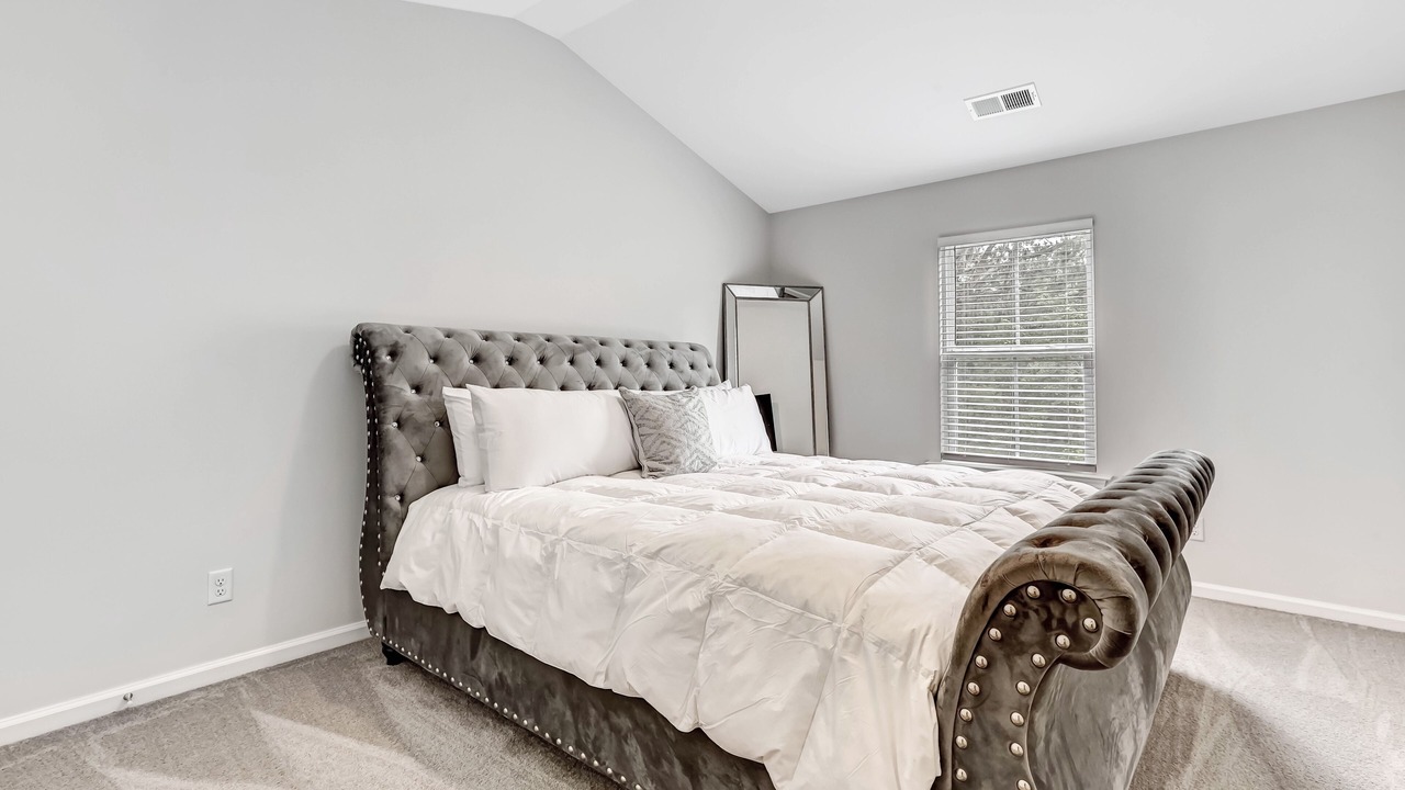 Photo of Bedroom in Richmond Hill
