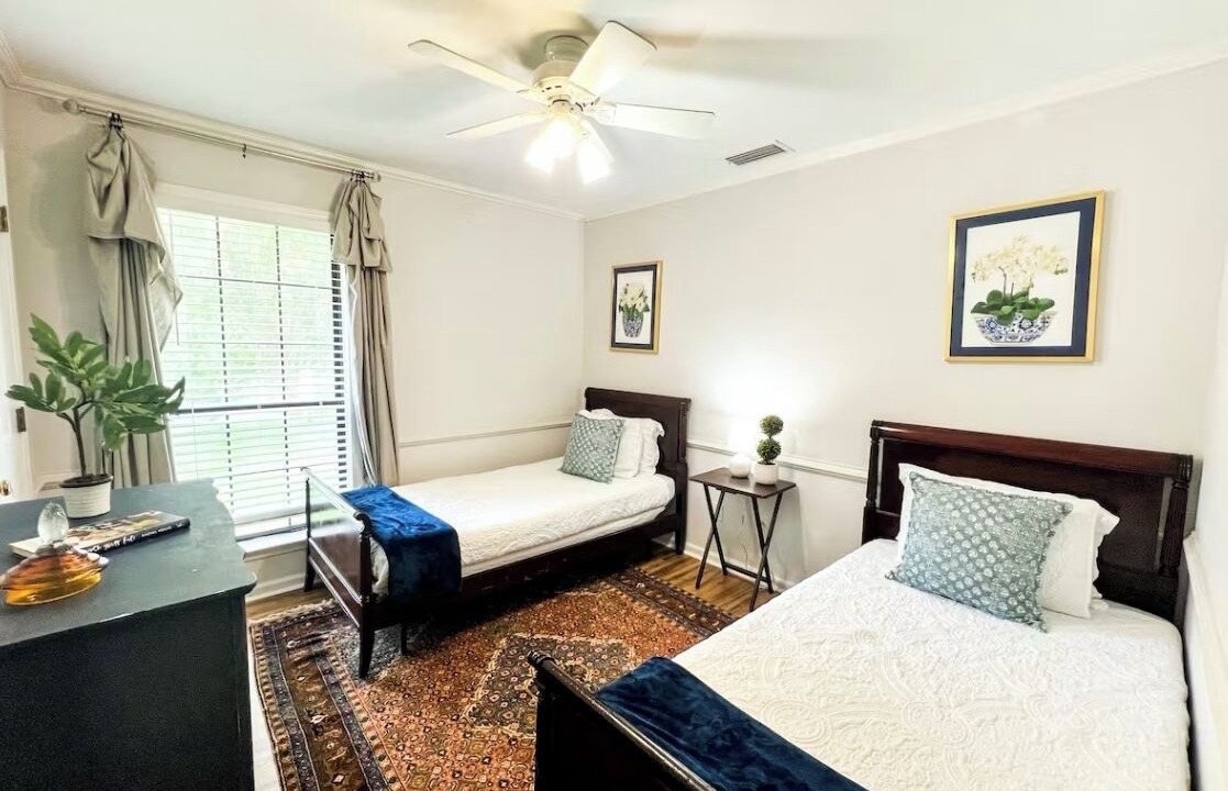 Photo of Bedroom in Isle of Hope Historic District