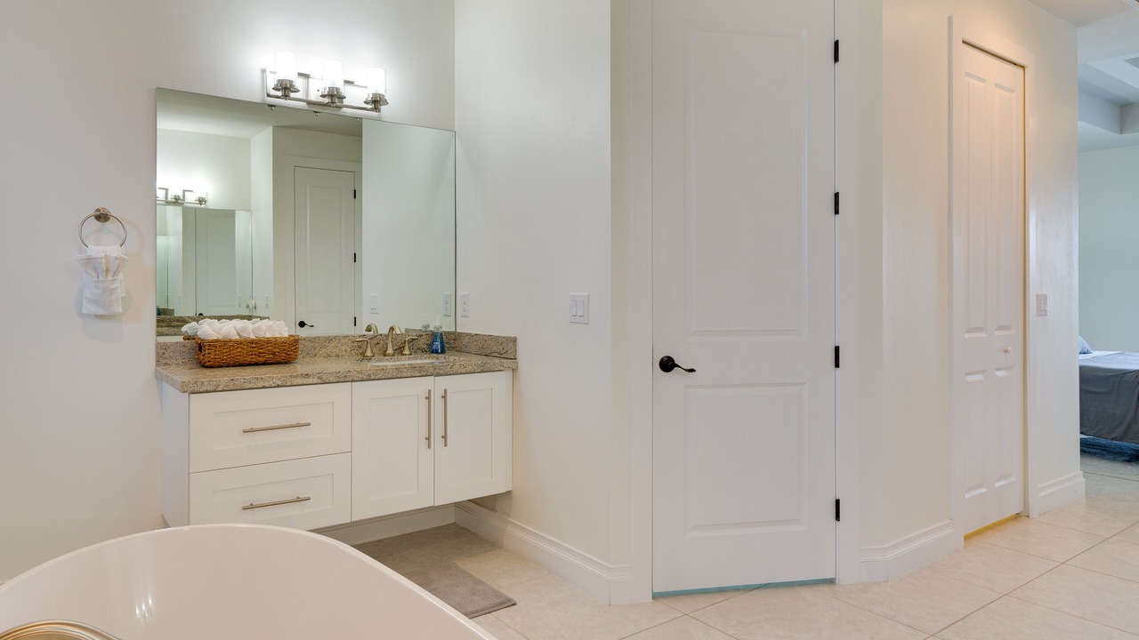 Photo of Bathroom in Trafalgar