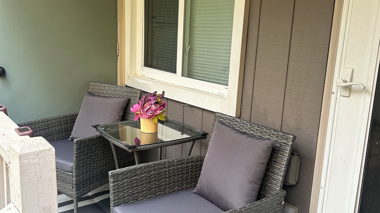 Photo of Patio Balcony in Seven Oaks