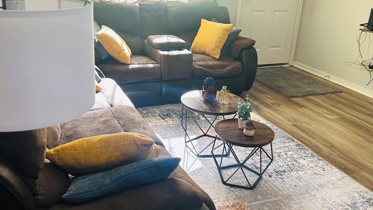 Photo of Livingroom in Seven Oaks