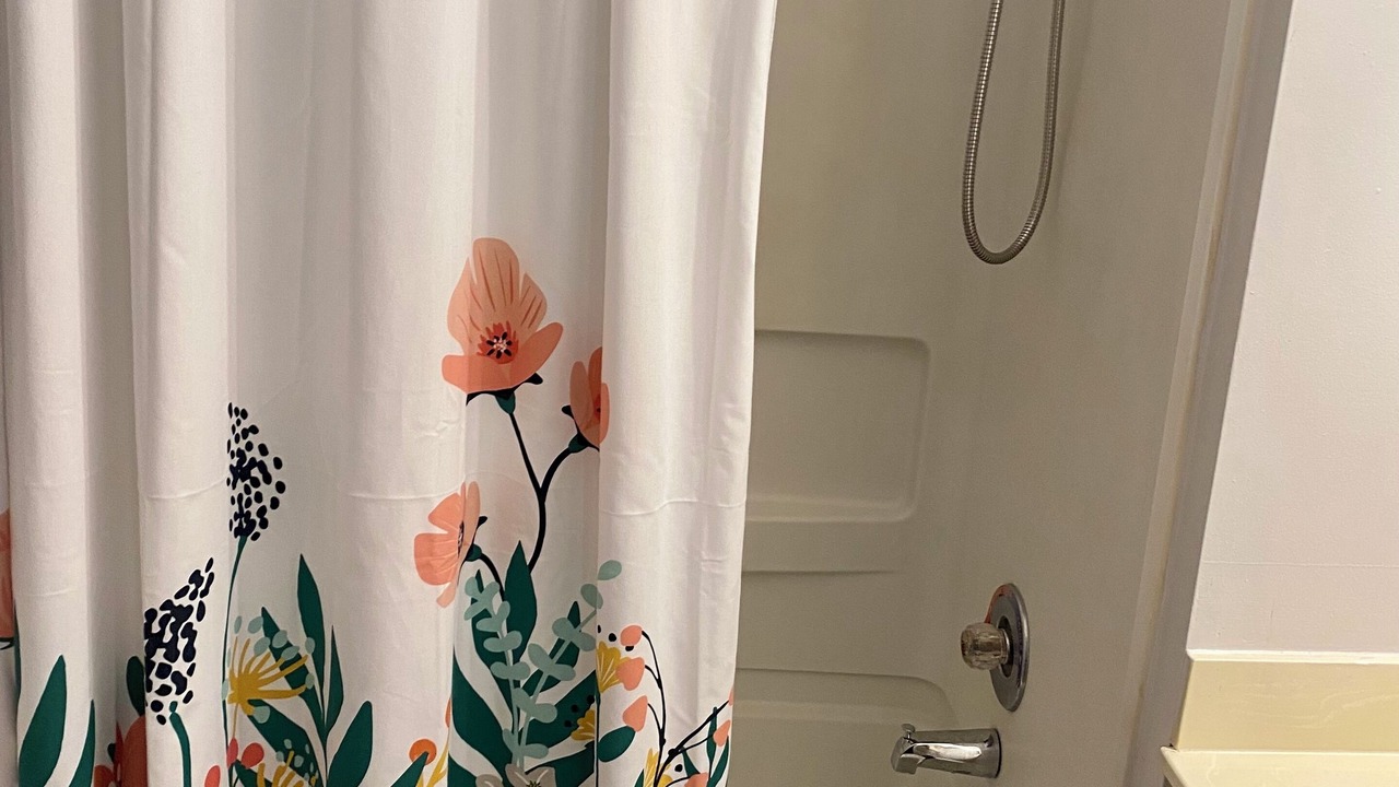 Photo of Bathroom in Seven Oaks