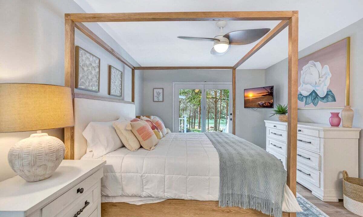 Photo of Bedroom in Fair Play