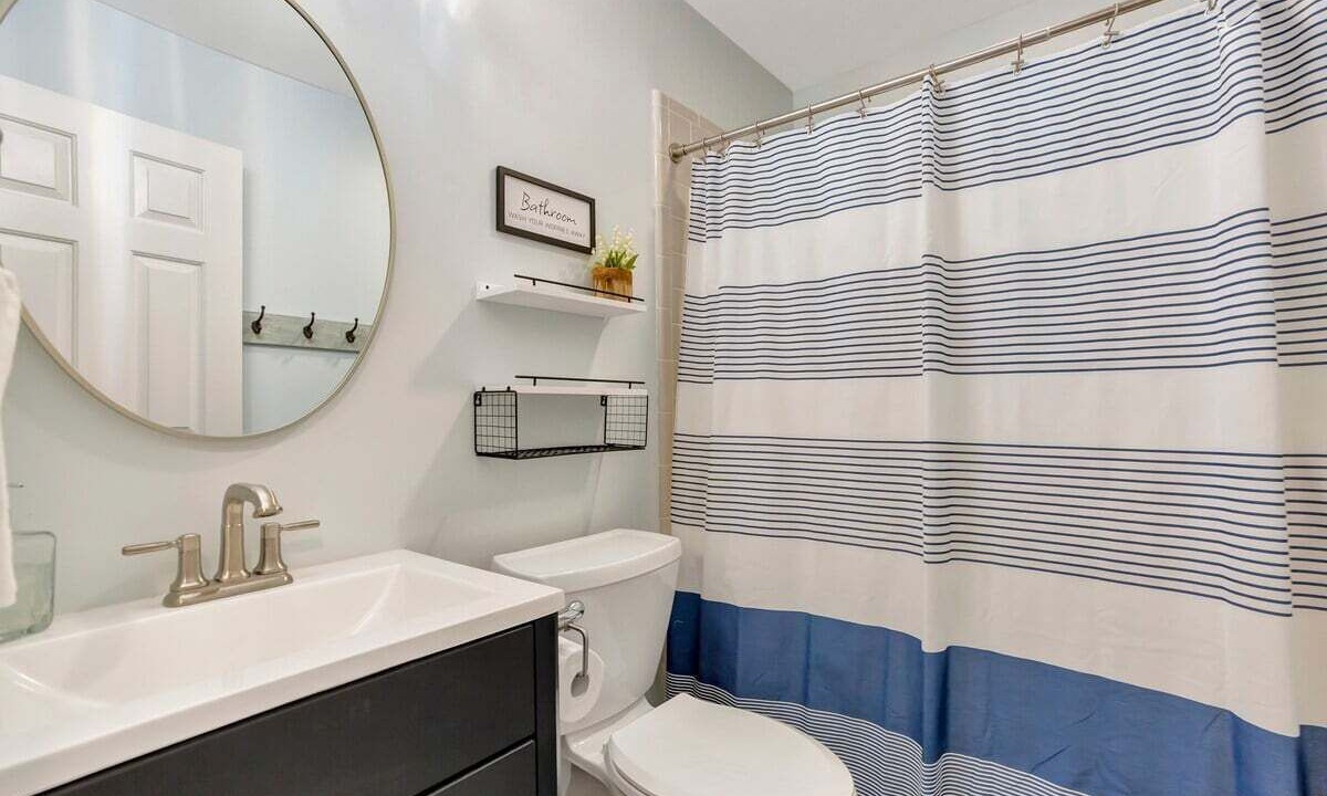 Photo of Bathroom in Fair Play