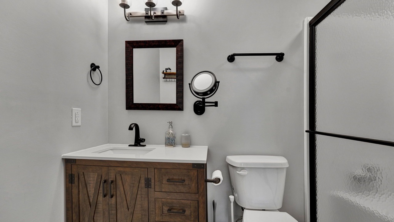 Photo of Bathroom in Laurens