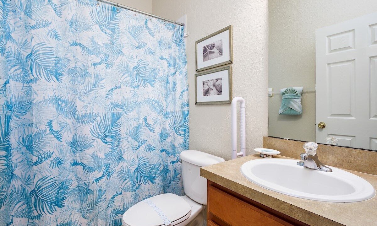 Photo of Bathroom in Four Corners