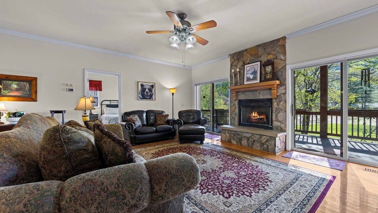 Photo of Livingroom in Whittier