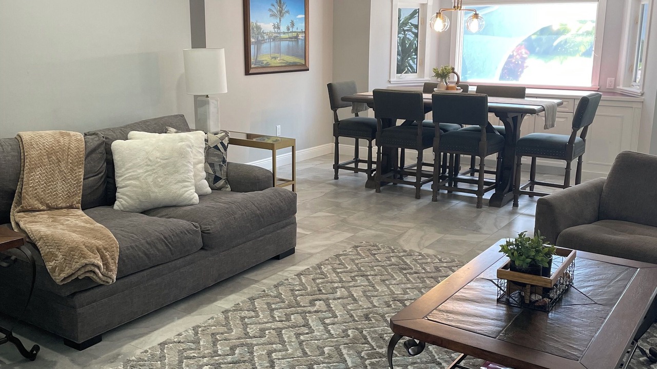 Photo of Livingroom in Lely Golf Estates