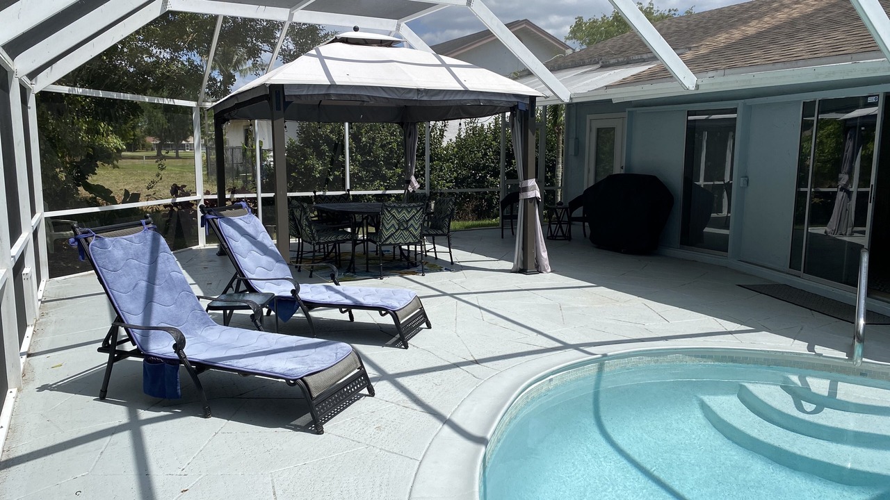 Photo of Patio Balcony in Lely Golf Estates