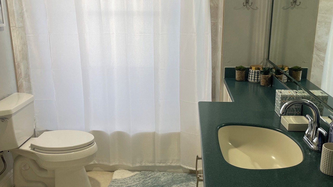 Photo of Bathroom in Lely Golf Estates