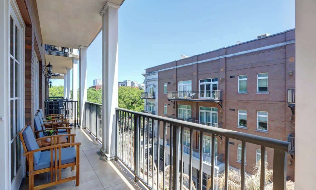 Photo of Outdoor in Historic District - North