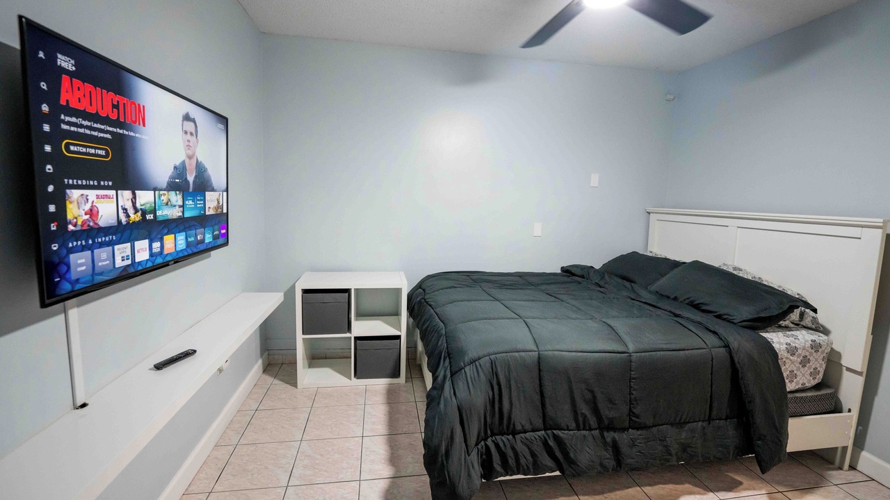 Photo of Bedroom in Boggy Creek