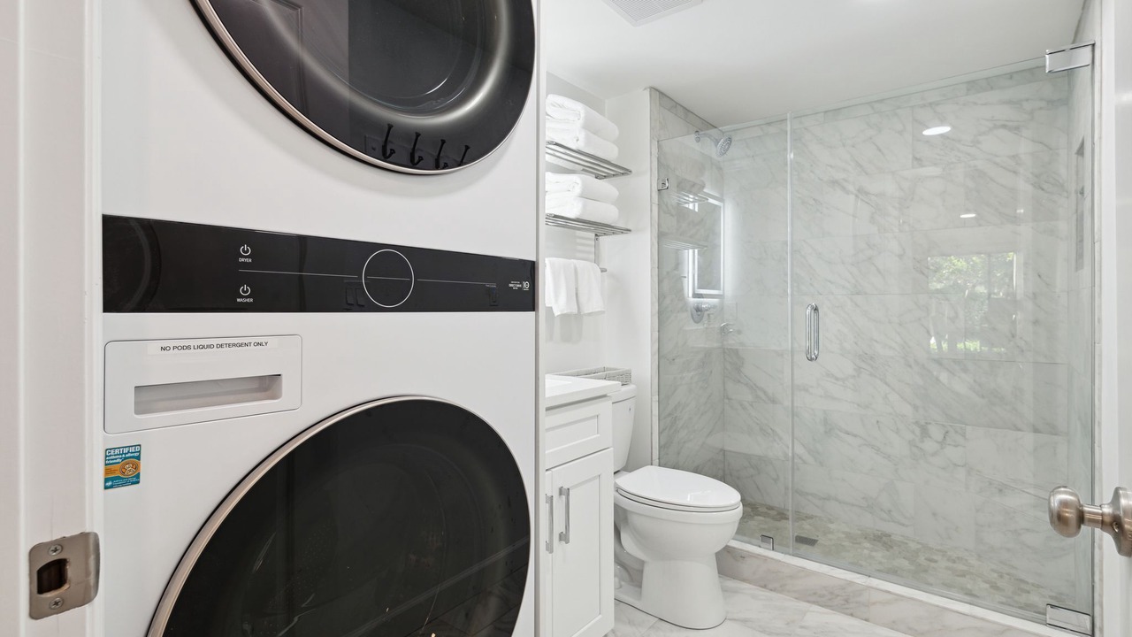Photo of Bathroom in Folly Field
