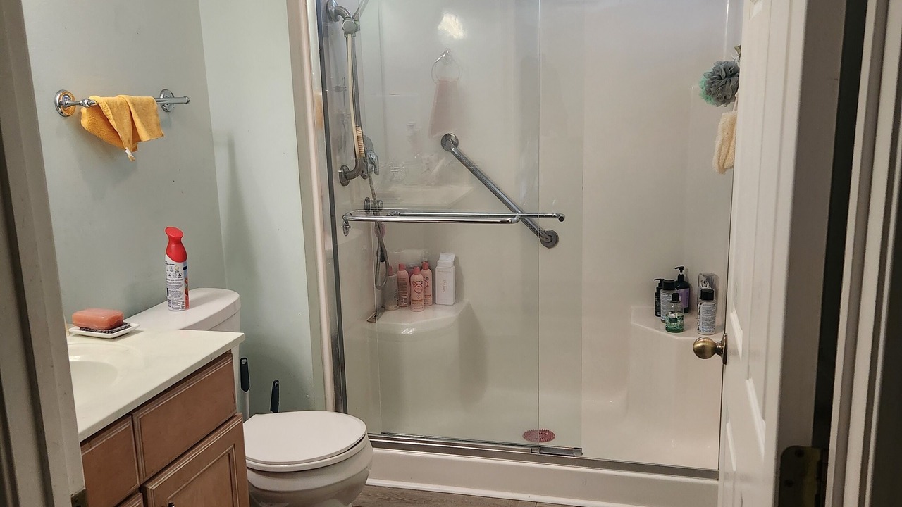 Photo of Bathroom in Craven County