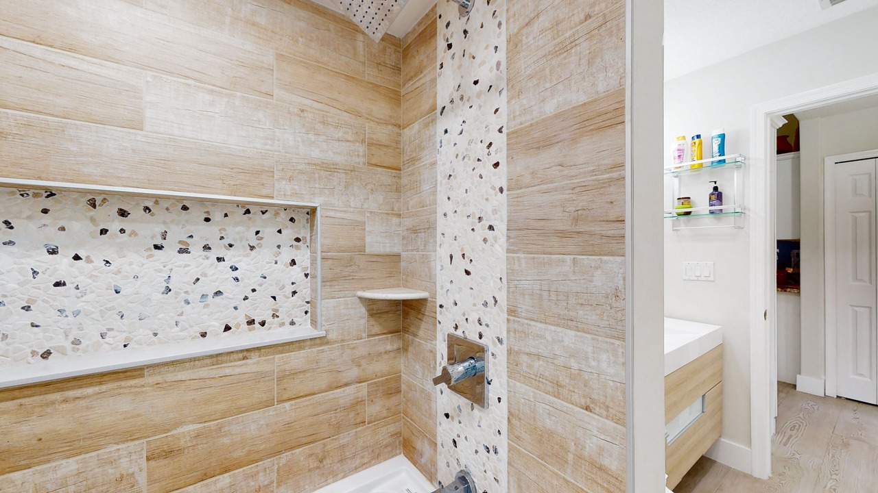 Photo of Bathroom in Lakewood Park