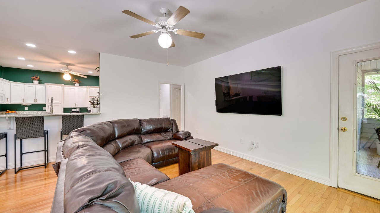 Photo of Livingroom in Anderson