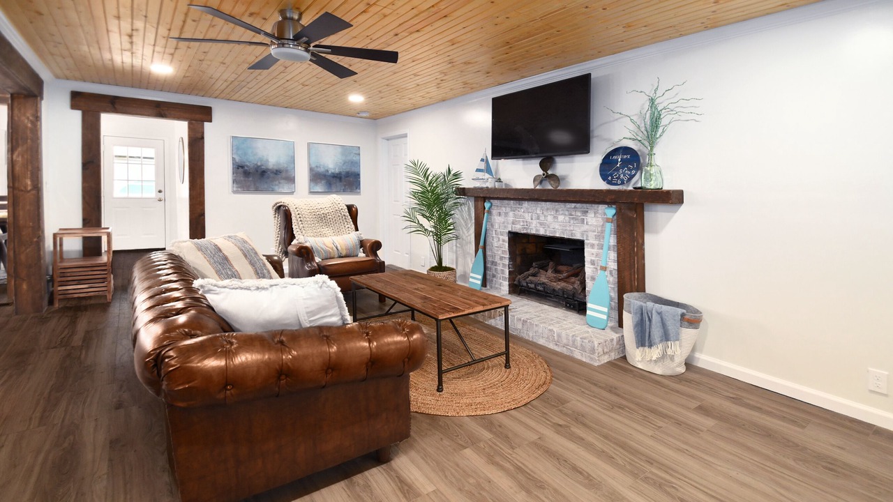 Photo of Livingroom in New London