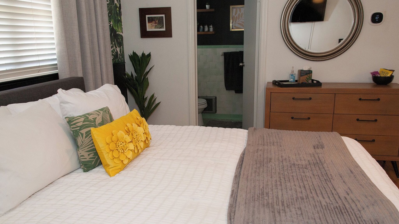 Photo of Bedroom in Midtown
