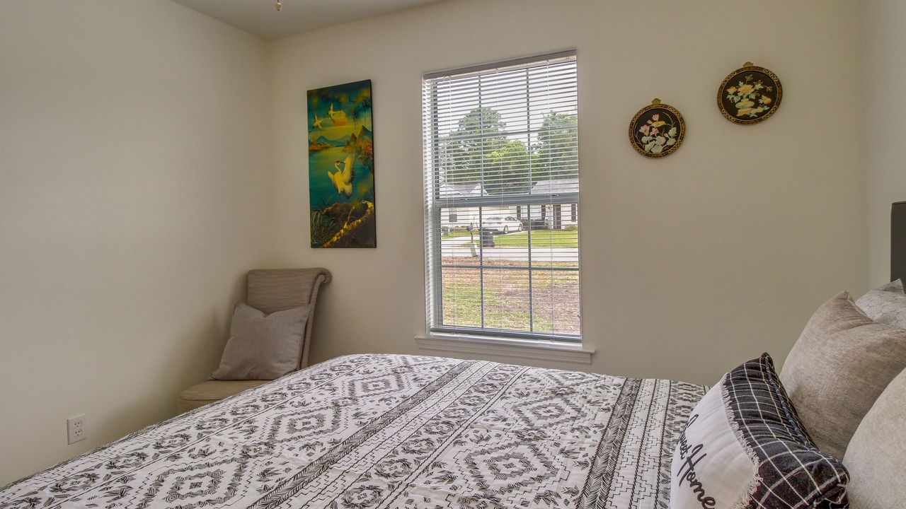 Photo of Bedroom in Whitemarsh Island