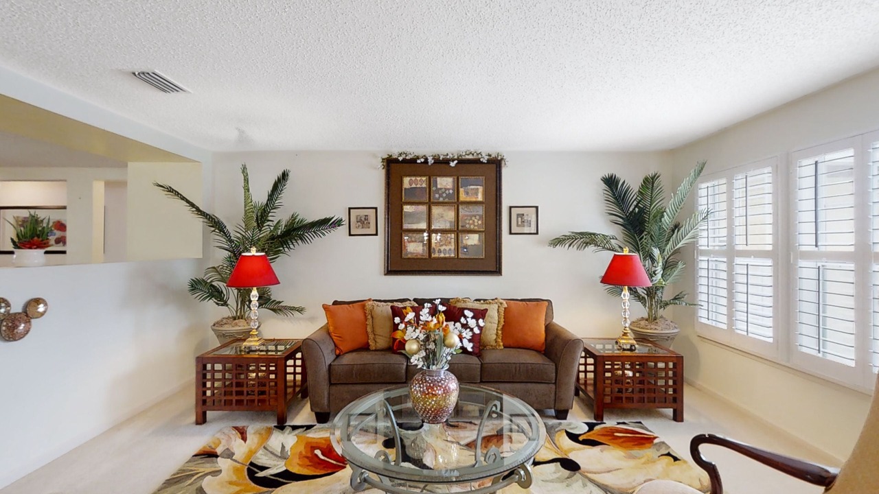 Photo of Livingroom in Westside