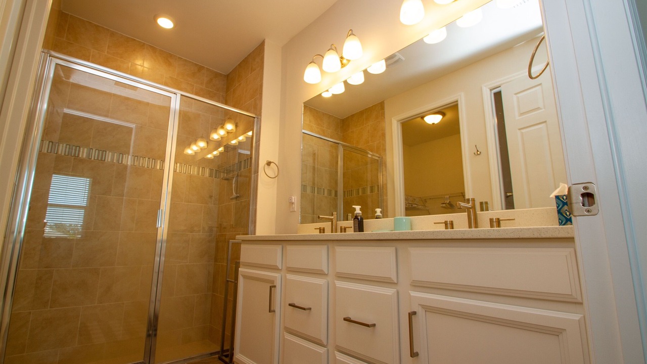 Photo of Bathroom in Naples