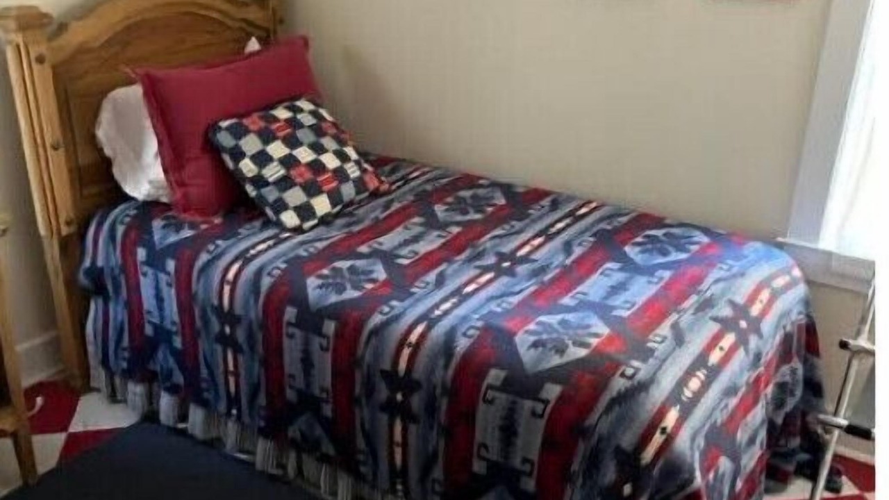 Photo of Bedroom in Appling