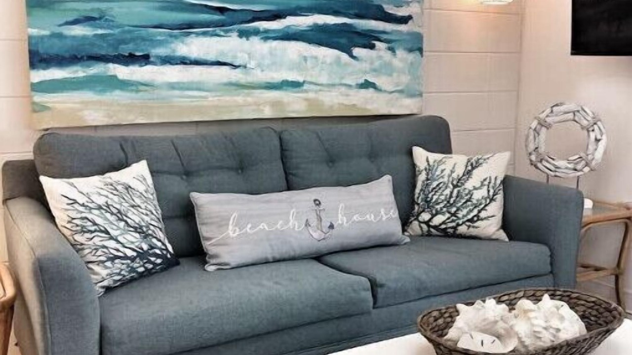 Photo of Livingroom in Whitney Beach