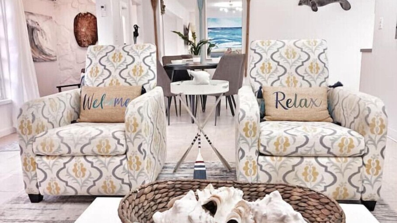 Photo of Livingroom in Whitney Beach
