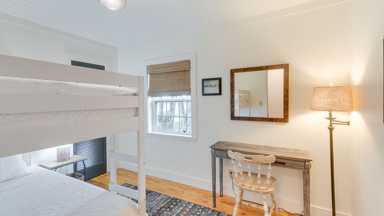 Photo of Bedroom in Lenox