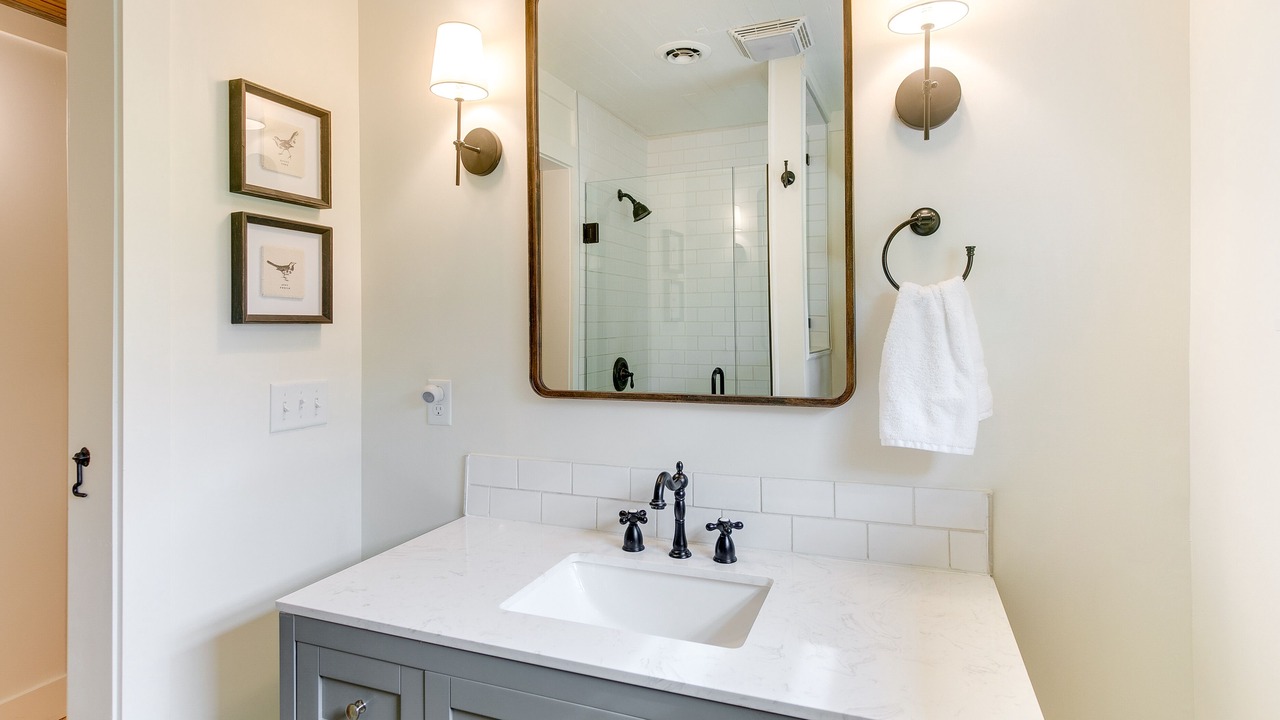 Photo of Bathroom in Lenox