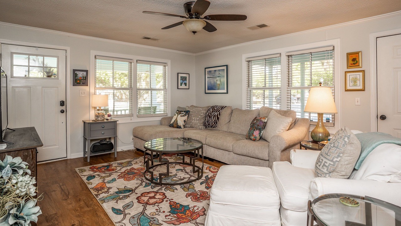Photo of Livingroom in Uptown