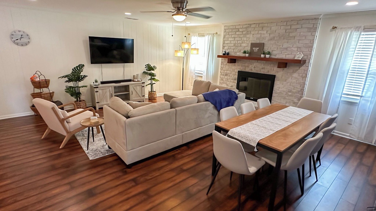 Photo of Livingroom in Savannah