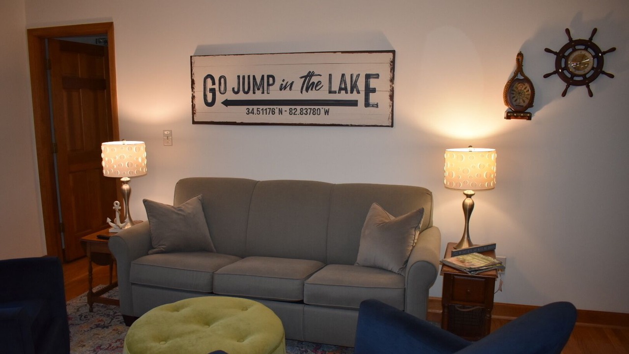 Photo of Livingroom in Townville