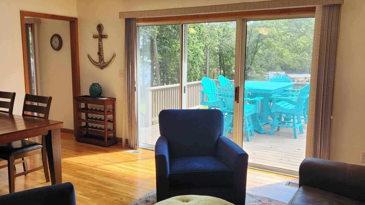 Photo of Livingroom in Townville
