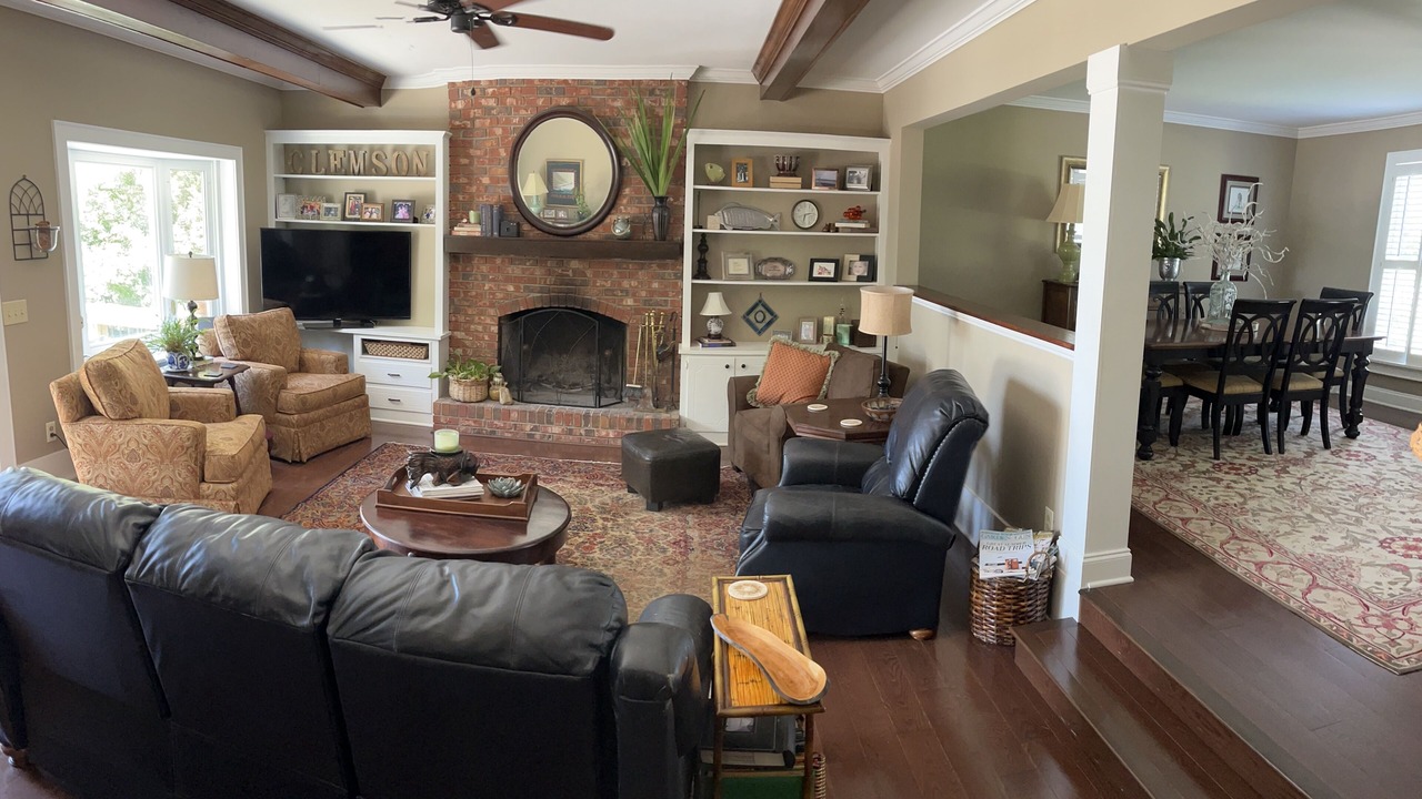 Photo of Livingroom in Clemson