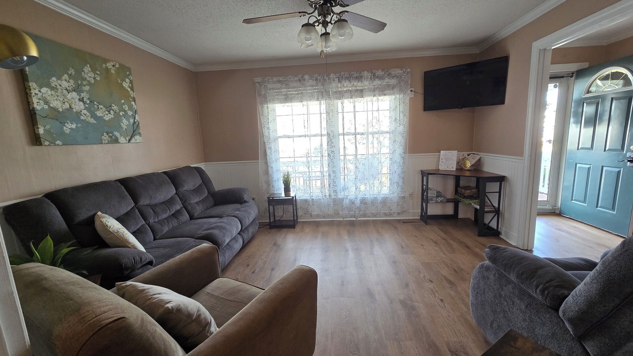 Photo of Livingroom in New Bern