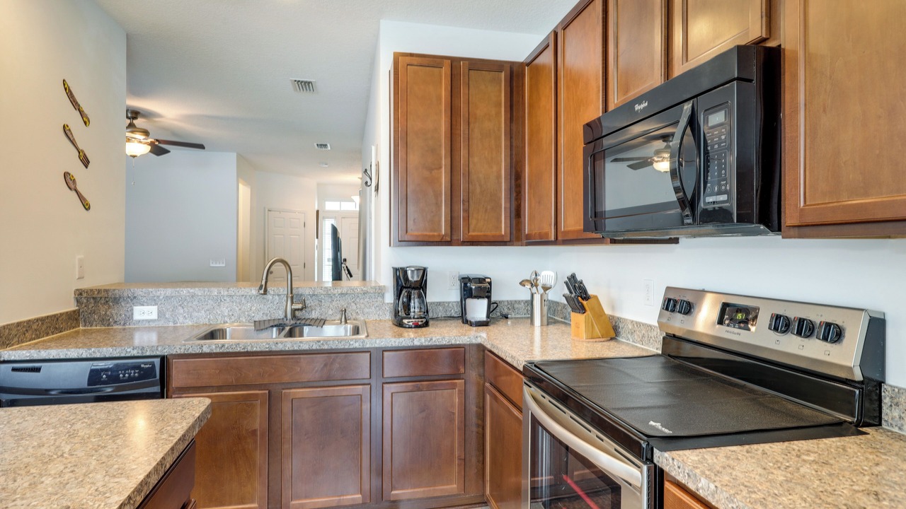 Photo of Kitchen in OakLeaf Plantation