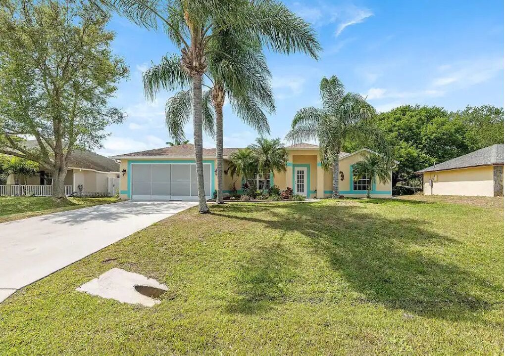 Photo of Outdoor in Sebastian Highlands