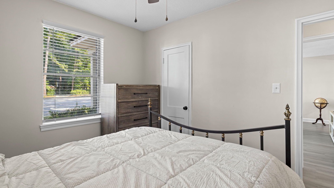 Photo of Bedroom in Forest Acres